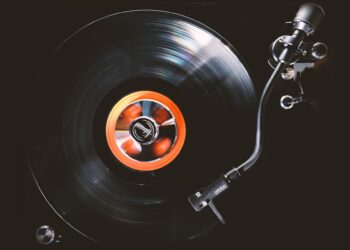 Image of a vinyl record