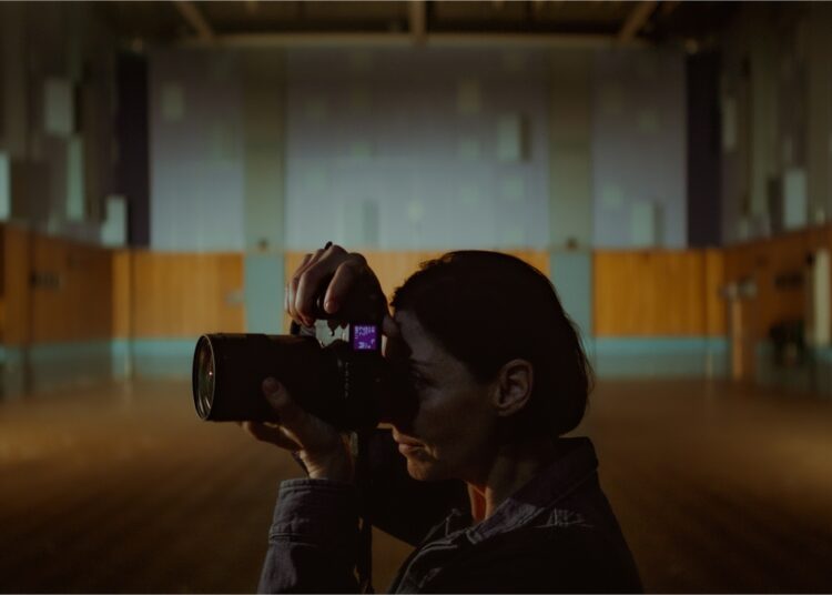 Mary McCartney takes photos at Abbey Road